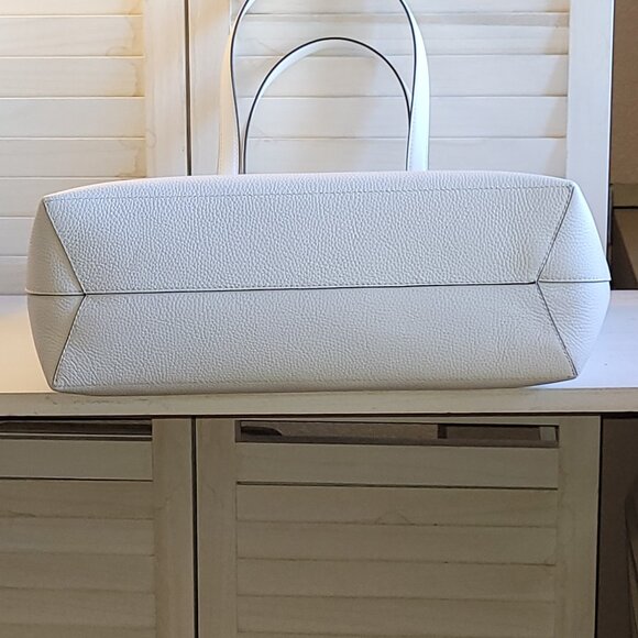 $169 NWT MM KORS Extra-Large Leather Reversible Tote - Picture 7 of 12